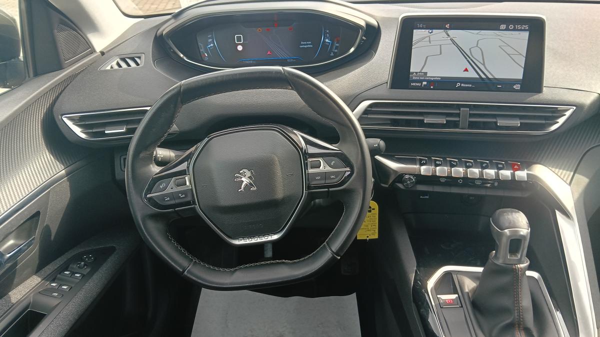 Peugeot 3008 BlueHDi 130 S&S Business